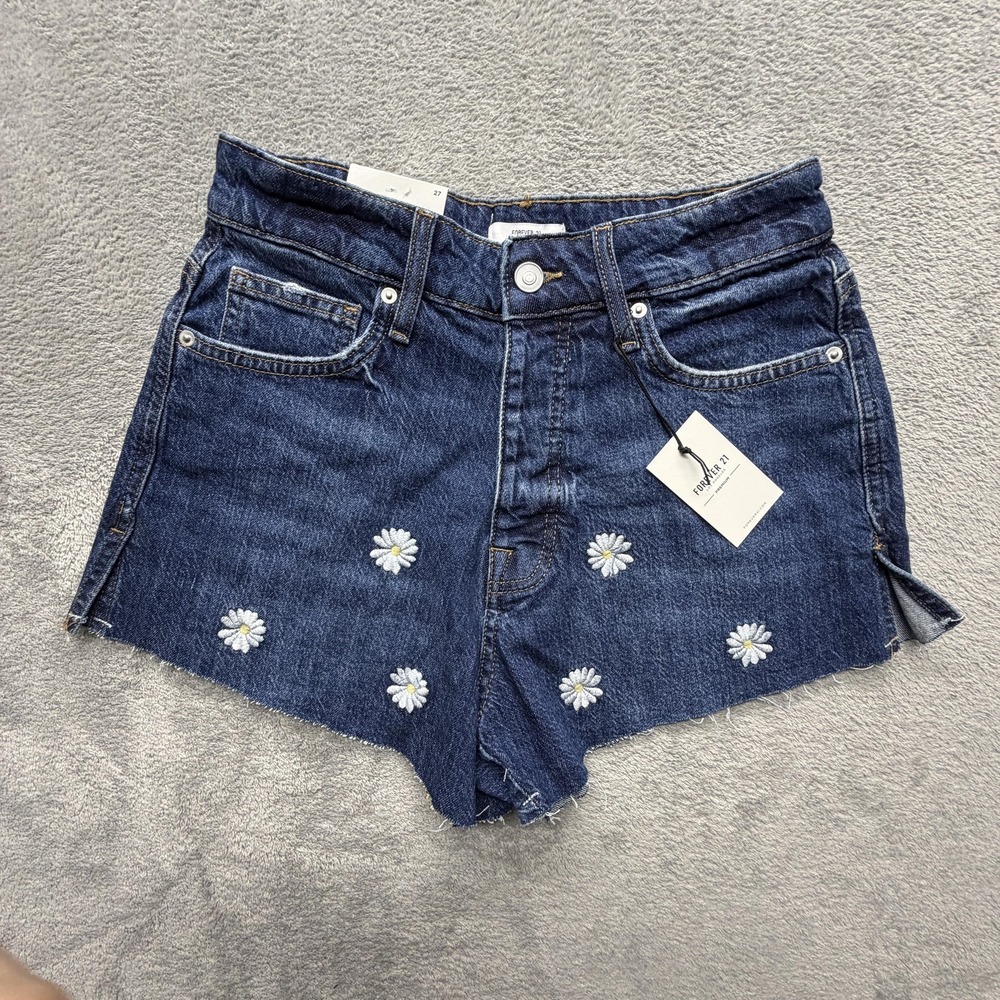 Forever 21 Shorts Womens‎ 27 Blue Daisy Floral Embroidered Denim Cutoff Raw Hem